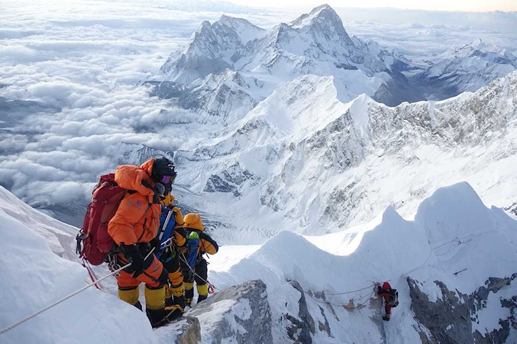 EVEREST EXPERIENCE